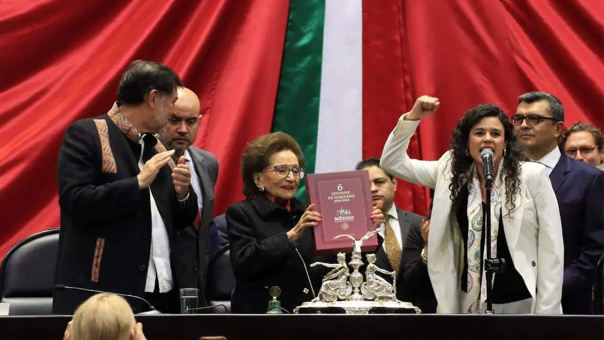 Luisa María Alcalde entrega informe en la Cámara de Diputados